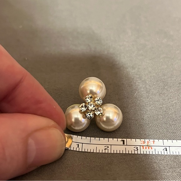 Prom/Special Occasion Necklace and Earrings, Gold with Pearl and Rhinestones - Picture 12 of 16